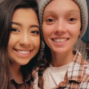 Meet your Posher, Hayleah